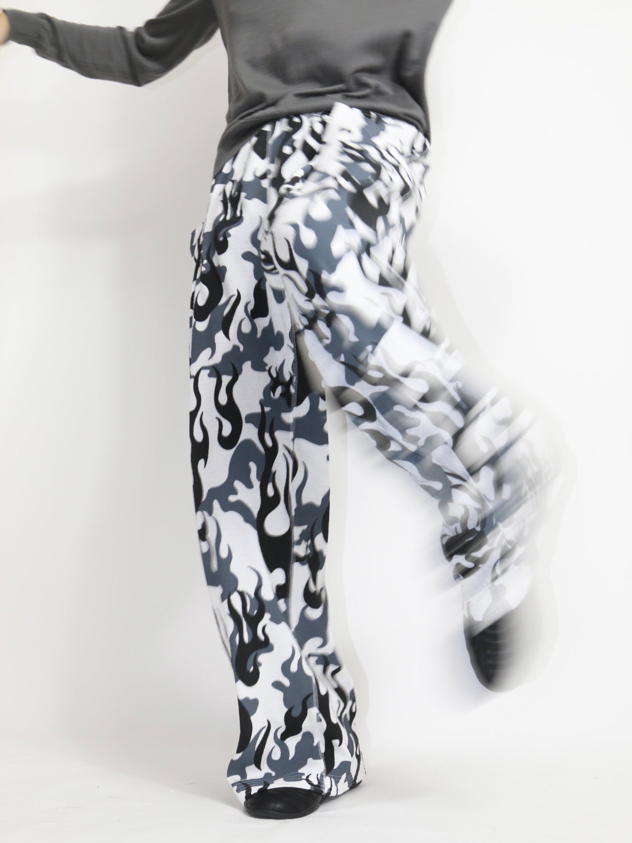 SAXPHONE PANTS FIRE CAMO - OFF