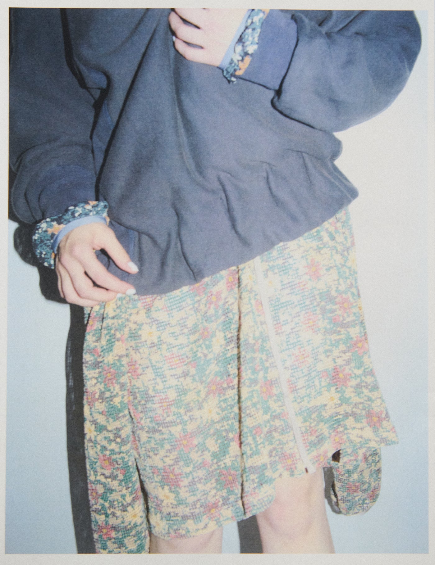 Accordion Worn Neck Sweat - Shadow