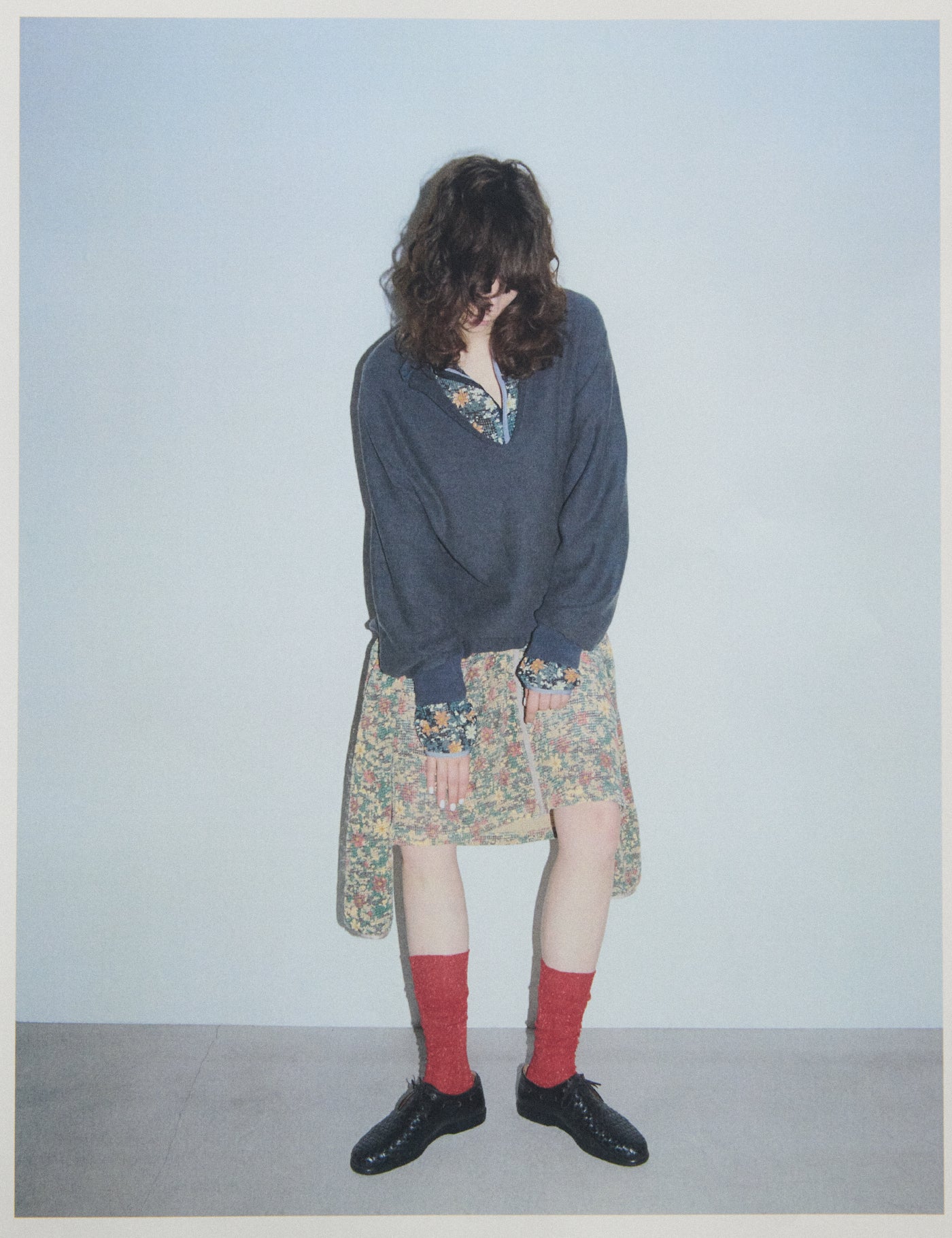 Accordion Worn Neck Sweat - Shadow